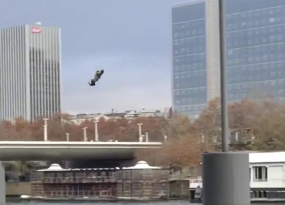 Ερχονται οι ιπτάμενοι στρατιώτες (βίντεο)